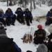 Tous ensemble pour la soupe en bivouac !